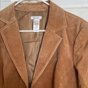 Liz & Co. Camel Blazer suede.